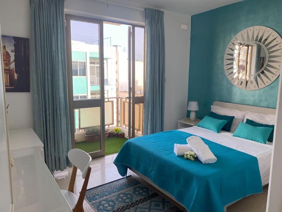 St Paul'S Bay Central Apartment In Qawra Bahía de San Pablo Exterior foto